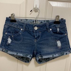 Fun short shorties! 😋